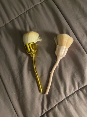 Floral Handle Face Brushes - Gold & Blush
